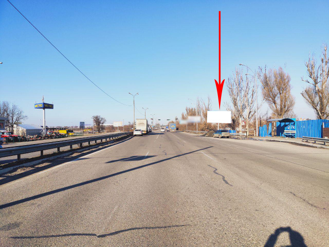 Щит 6x3,  s302А,просп. Слобожанський (Газ. Правда), поворот на Метро, через дорогу, виїзд з міста на Підгородне), біля світлофора