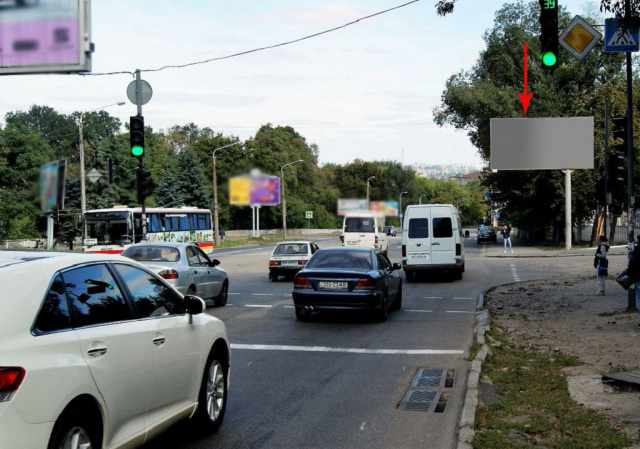 Щит 6x3,  002А,просп. І. Мазепи (Петровського) - вул. Алтайська (поряд з АТБ) у бік в'їзду в місто, біля світлофору
