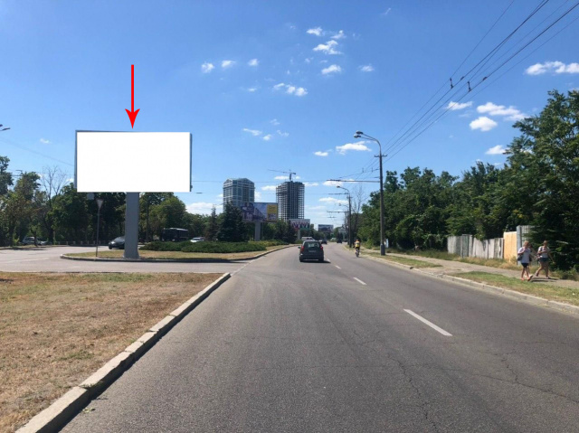 Беклайт 8x4,  061A1,вул. Набережна Перемоги в районі буд. 9 Б, напрямок з центру