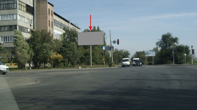 Щит 6x3, s205Б,вул. Журналістів - вул. Дніпросталівська (Винокурова), біля світлофора, до центру Щит 6x3, s205Б,вул. Журналістів - вул. Дніпросталівська (Винокурова), біля світлофора, до центру
