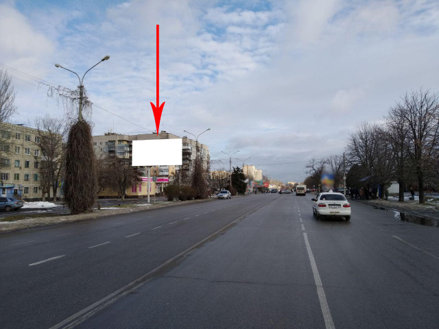 Щит 6x3,  Нп17Б,вул.Першотравнева, навпроти буд. №173, напрямок руху до першотравневого ринку, ТЦ 33 квадратних метри,  районної лікарні