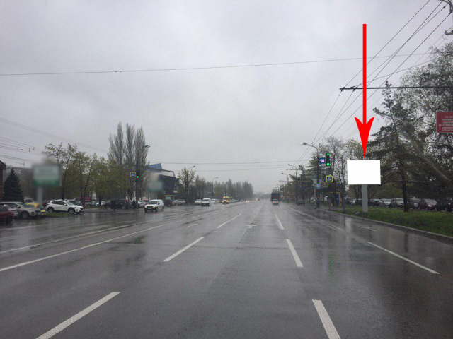 Скролл 3.14x2.32,  t133A2,вул. Набережна Перемоги, навпроти буд. 30, біля світлофору, рух в центр