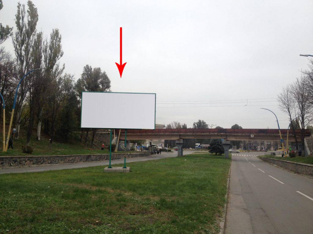 Щит 6x3,  дз70А1,просп. Свободи, 95, рух від залізничного вокзалу