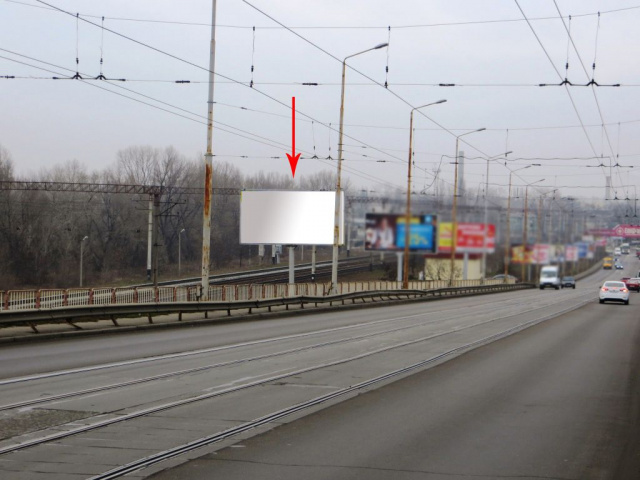 Щит 6x3,  005Б,з'їзд з Амурського мосту на лівий берег з центру