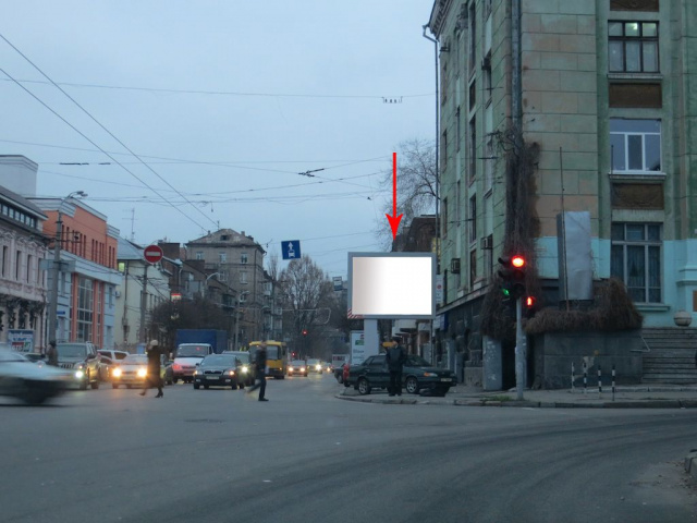 Беклайт 3.14x2.32,  039A,вул. Європейська (Миронова) - вул. Князя В. Великого (Плеханова), біля світлофору, напрямок від МОСТ СІТІ