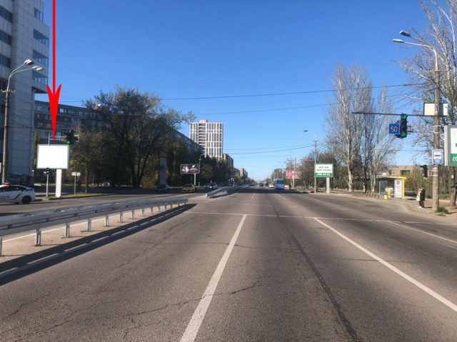 Беклайт 3.14x2.32,  t143B,вул. Набережна Перемоги, в районі  буд. № 82 Б, на світлофорі