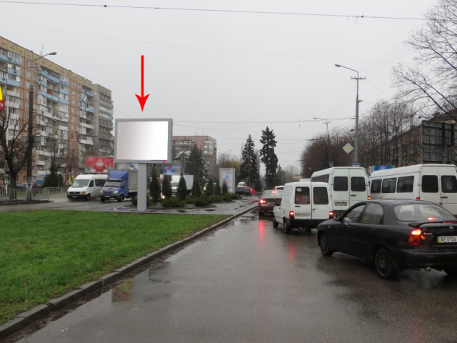 Скролл 3.14x2.32,  020Б5,просп. Гагаріна, 175 (на перетині з Запорізьким шосе, навпроти ресторану МАКДОНАЛДС), з'їзд з кола в напрямку центру