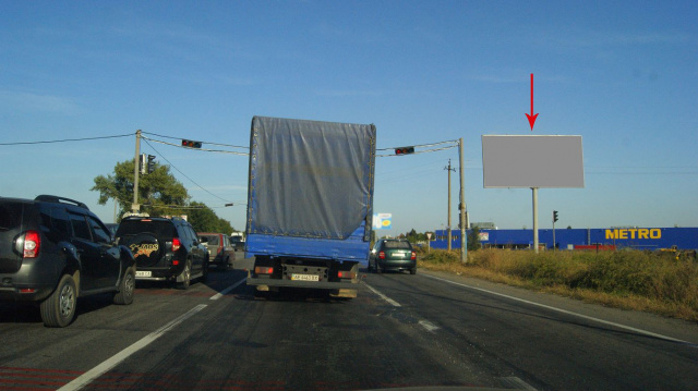 Щит 6x3,  s301А,Автодорога М04 (Донецьке шосе, Епіцентр, по стороні Метро), біля світлофора