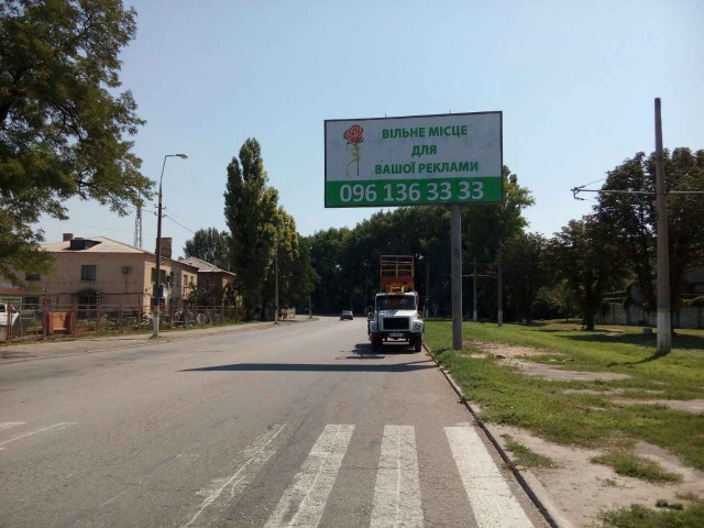 Щит 6x3,  дз02А,вул. Січеславський шлях навпроти АГЗС "ВостокГаз", напрямок до виїзду з міста