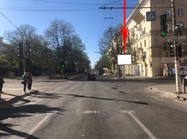 Скролл 3.14x2.32,  t167A2,просп. Дмитра Яворницького - вул. Харківська, на світлофорі