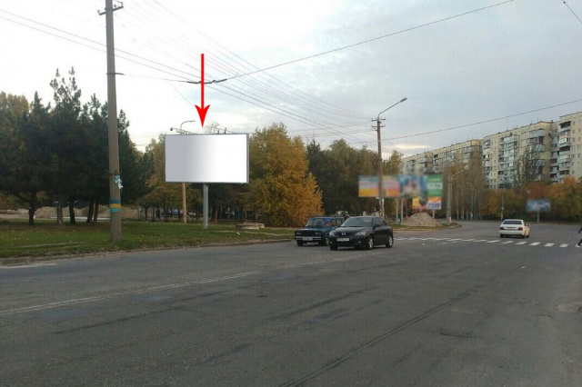 Щит 6x3,  s129Б,вул. Набережна Перемоги (навпроти кінотеатру Салют)