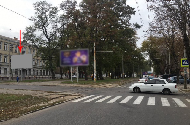 Щит 6x3,  s078Б,просп. Пушкіна, 75-1 (Гімназія №12) - вул. Громова (у бік автовокзалу)