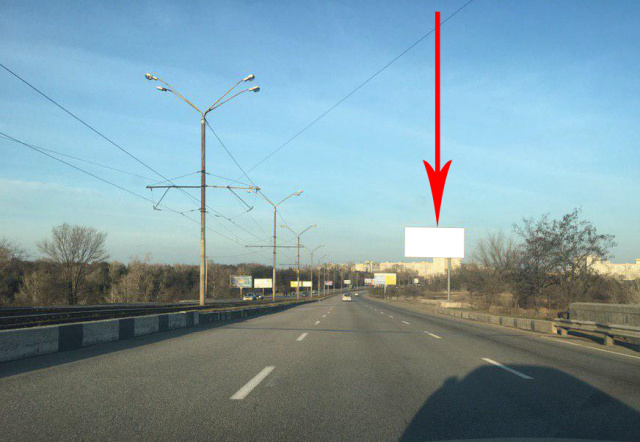 Щит 6x3,  t048A,Кайдацький міст, з'їзд у напрямку ж/м Ломовий (Фрунзенський)