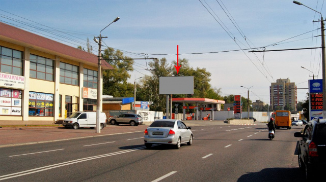 Щит 6x3,  028Б,вул. М. Лисиченко (Героїв Гром. війни), по дорозі від ТРЦ КАРАВАН, поруч АТБ