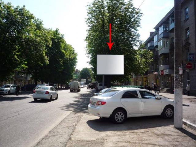 Щит 4x3,  s060А,вул. Титова, 25 (Поліклініка №1), рух до ТРЦ Дафі