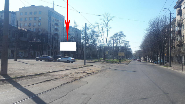 Щит 6x3,  s075A2,просп. Пушкіна - вул. Савченко, на світлофорі, рух в сторону автовокзалу