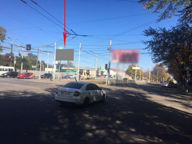 Щит 6x3,  s164B,вул. Робоча, навпроти буд. №84 (розподілювач), на світлофорі, до центру