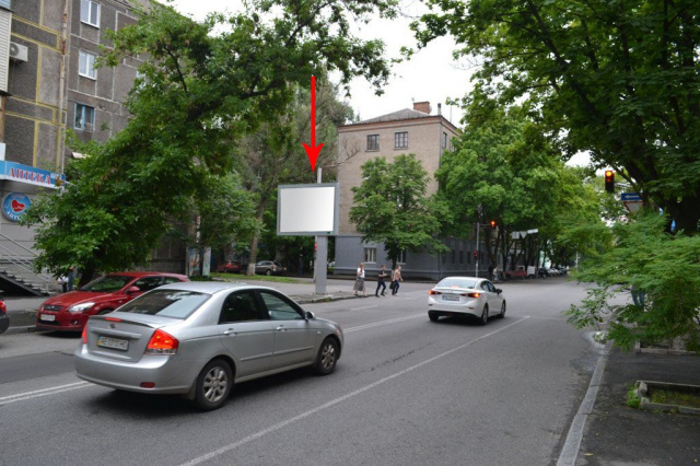 Беклайт 3.14x2.32,  s186Б,вул. Ю. Словацького, біля буд. 10, біля світлофора, рух в центр