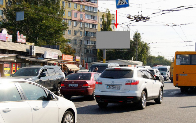 Щит 6x3,  s104Б,вул. Березинська, 26, ринок по руху в центр