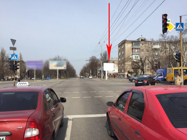 Скролл 3.14x2.32,  t067A2,просп. Олександра Поля - просп. Пилипа Орлика, на світлофорі