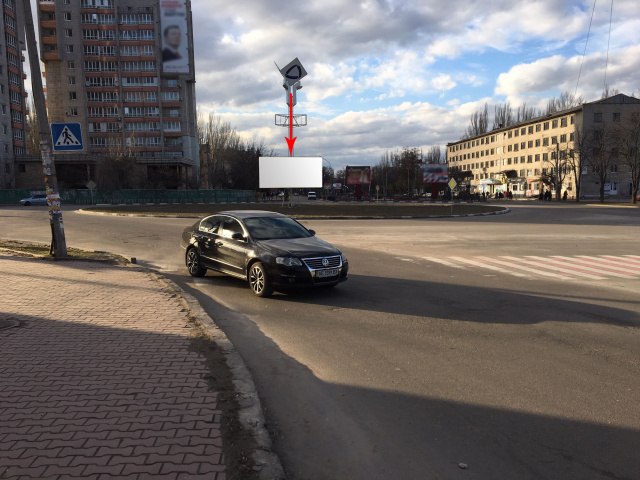 Щит 6x3,  Нп30А,на перехресті пр.Трубників та вул. І.Богуна  (біля ЦУМу)_Арх