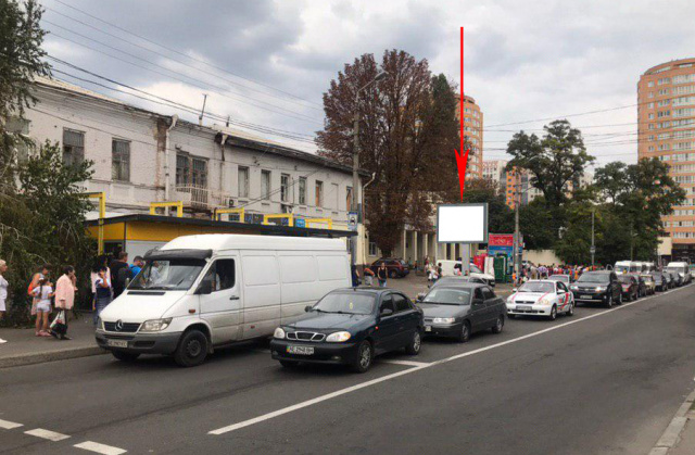 Беклайт 3.14x2.32,  t202B,Пл. Успенська (Дем'яна Бєдного), 17, (навпроти ТЦ "НОВИЙ ЦЕНТР"), на зупинці, на світлофорі