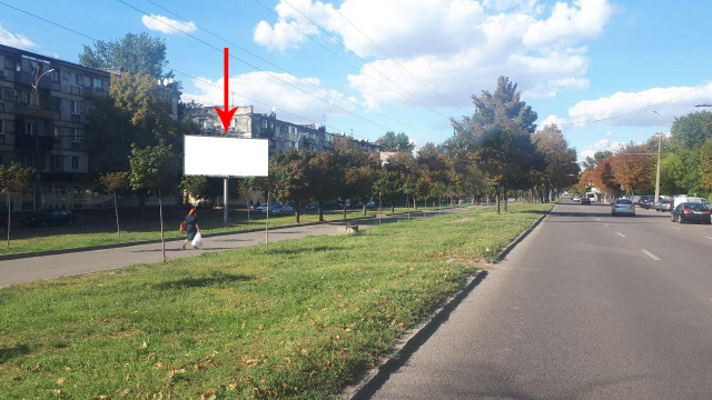 Щит 6x3,  m004B,просп. О.Поля, 96, рух вгору (РОЗМІР РЕКЛАМНОЇ ПЛОЩИНИ 5,9Х2,9)