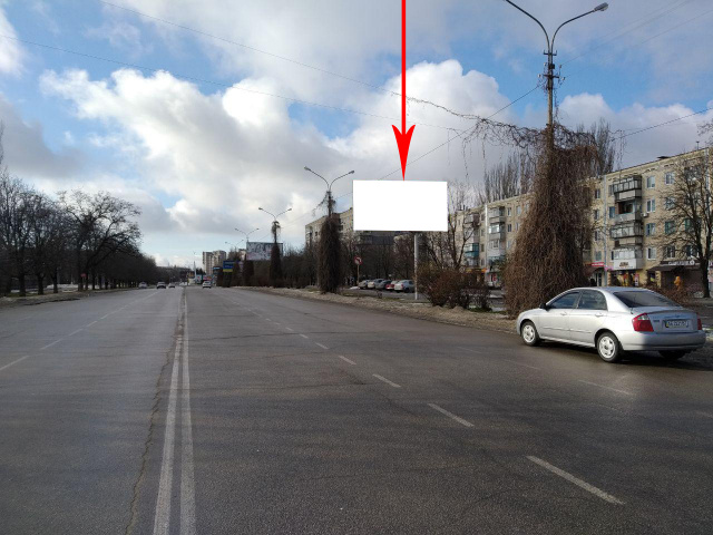 Щит 6x3,  Нп17А,вул.Першотравнева, навпроти буд. №173, напрямок руху до цетральної частини міста