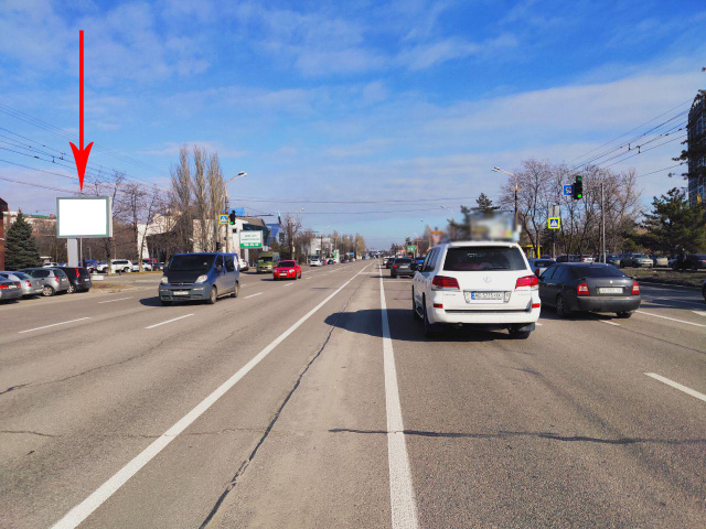 Беклайт 3.14x2.32,  t134B,вул. Набережна Перемоги, в районі буд. 30, в'їзд біля світлофору, рух в центр