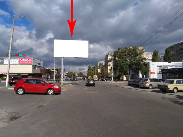Щит 6x3, дз20А,бульв. Будівельників, навпроти буд. №26 (ТЦ Терра, супермаркет ВАРУС),напрямок до ТЦ ЕПІЦЕНТР Щит 6x3, дз20А,бульв. Будівельників, навпроти буд. №26 (ТЦ Терра, супермаркет ВАРУС),напрямок до ТЦ ЕПІЦЕНТР