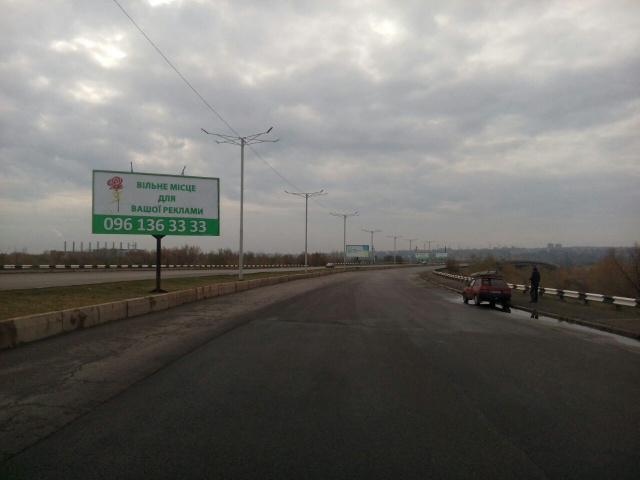 Щит 6x3,  дз40А1,мостовий перехід через р. Дніпро (на розділовій смузі)(6) рух з лівого на правий берег