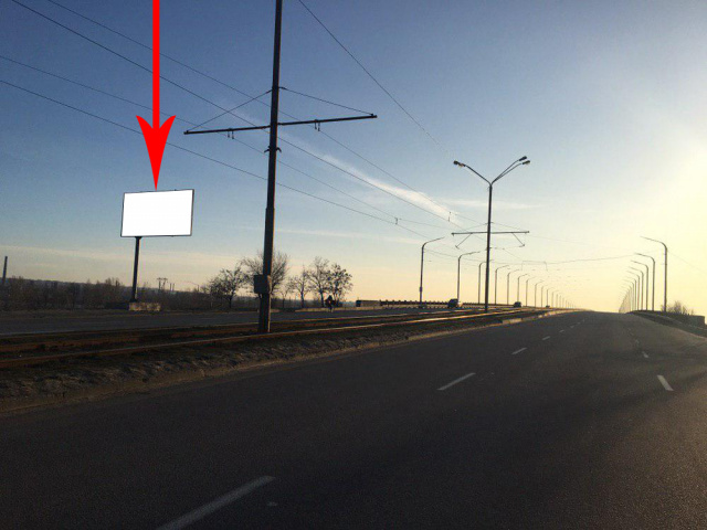 Щит 6x3,  t048B,Кайдацький міст, з'їзд у напрямку ж/м Ломовий (Фрунзенський)