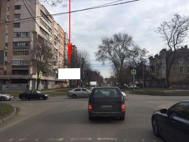 Щит 6x3,  121B,вул. Володимира Антоновича - вул. Шмідта, на світлофорі