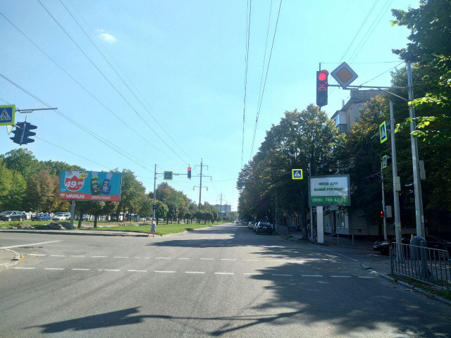 Скролл 3.14x2.32,  t065A2,просп. Олександра Поля (Кірова), 92 - вул. Гавриленка, рух вгору, на світлофорі
