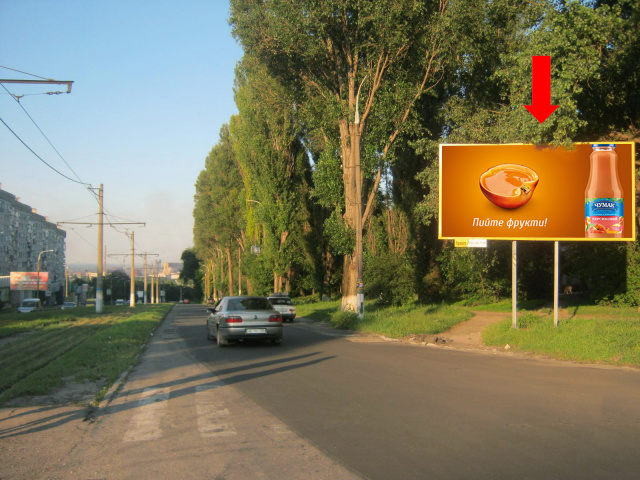 Щит 6x3,  дз56А,перехрестя просп. В.Стуса - вул. Звенигородська, рух до центру