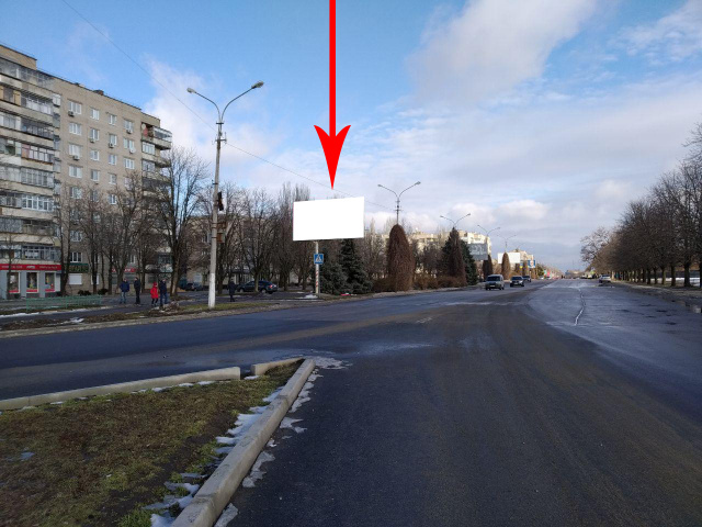 Щит 6x3,  Нп20Б,вул.Першотравнева, навпроти буд. №1, центральна кільцева розв'язка міста