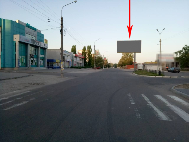 Щит 6x3, дз20Б,бульв. Будівельників, навпроти буд. №26 (ТЦ Терра, супермаркет ВАРУС), напрямок до лівобережного ринку Щит 6x3, дз20Б,бульв. Будівельників, навпроти буд. №26 (ТЦ Терра, супермаркет ВАРУС), напрямок до лівобережного ринку