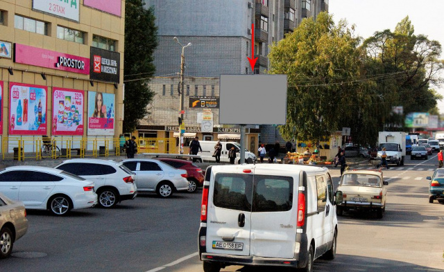 Щит 4x3,  s115Б,вул. Калинова, 9А, біля ТЦ "Міріада", ТЦ "Наутілус", напрям руху до просп. Слобожанський